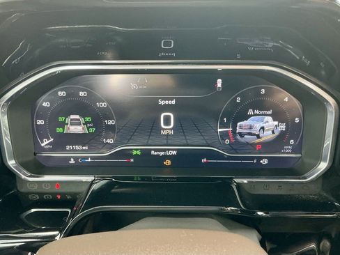 Used 2025 GMC Sierra 1500 SLT w/ SLT Premium Plus Package image 40