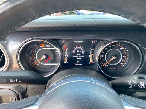 Used 2023 Jeep Wrangler Unlimited Sahara AWD/4WD image 20