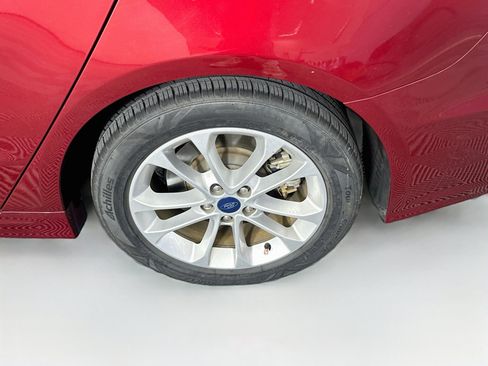 Used 2019 Ford Fusion Energi Titanium FWD image 11
