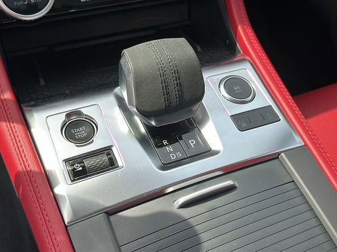 Used 2025 Jaguar F-PACE R-Dynamic S image 17