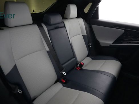 Used 2023 Subaru Solterra AWD image 5