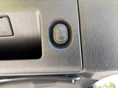 Used 2020 GMC Yukon Denali w/ Open Road Package image 40