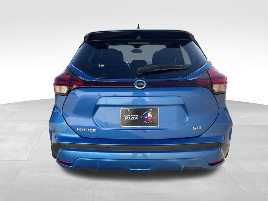 Used 2021 Nissan Kicks SR FWD image 6