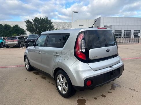 Used 2018 Kia Soul FWD image 7