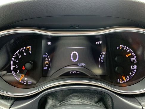 Used 2017 Jeep Grand Cherokee Limited image 21