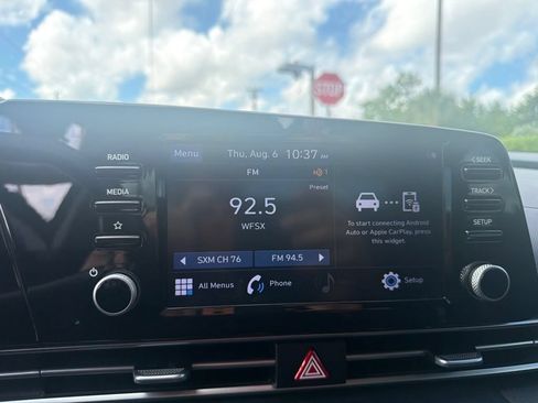 Used 2021 Hyundai Elantra SEL w/ Convenience + Premium Package FWD image 23