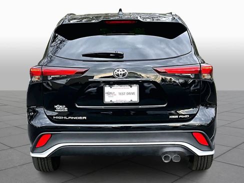 Certified 2025 Toyota Highlander XSE image 5