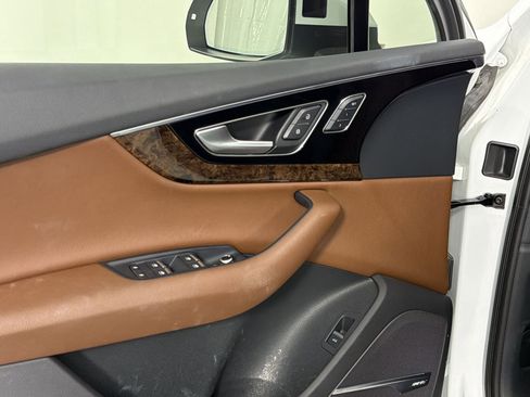 Used 2017 Audi Q7 3.0T Prestige image 15