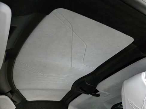 Used 2025 Chevrolet Corvette Z06 RWD image 12