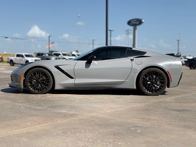 Used 2017 Chevrolet Corvette Stingray Coupe RWD image 4