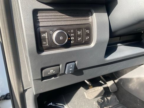 New 2026 Ford F250 Platinum AWD/4WD image 17