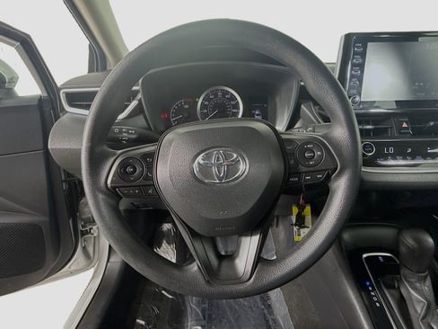 Used 2021 Toyota Corolla LE FWD image 13