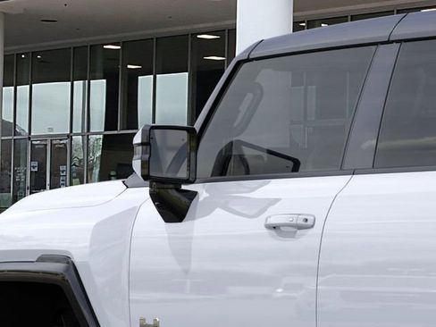 New 2025 GMC Hummer EV 2X image 12