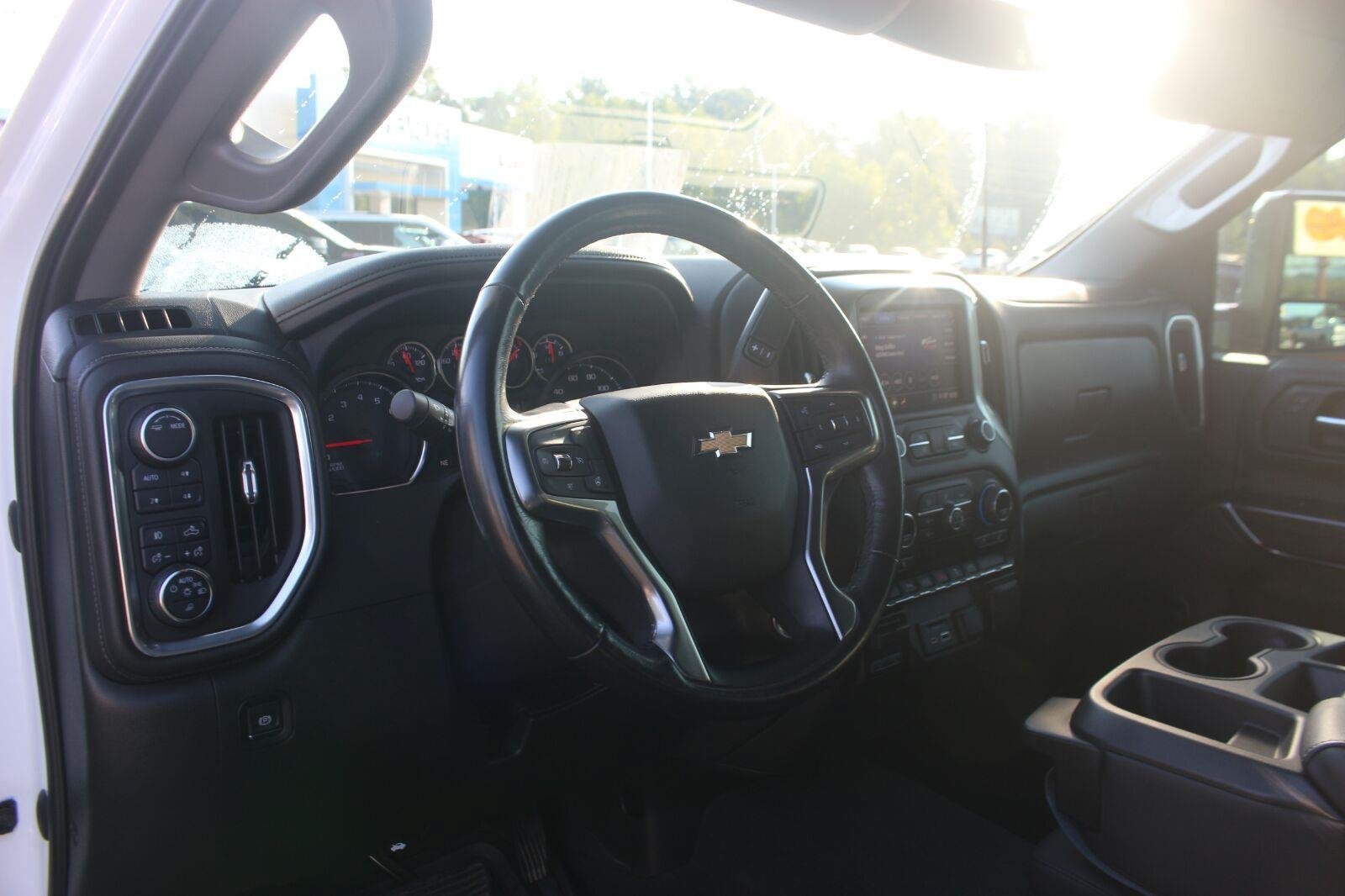 Used 2020 Chevrolet Silverado 2500 LTZ w/ Safety Package AWD/4WD image 17