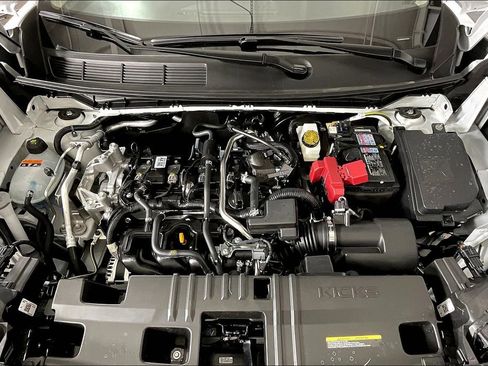 New 2026 Nissan Kicks SV image 17