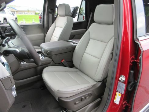 Certified 2026 GMC Yukon Elevation w/ Elevation Premium Package AWD/4WD image 24