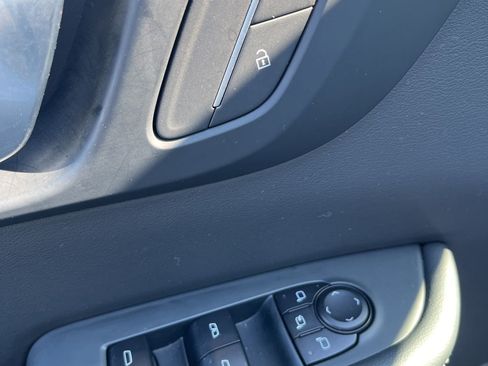 Used 2025 Buick Enclave Preferred image 23