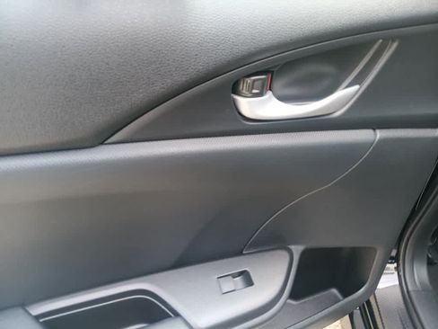 Used 2019 Honda Civic Sport image 22