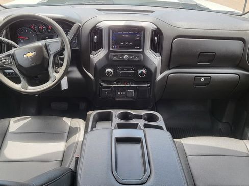 Used 2022 Chevrolet Silverado 2500 W/T w/ Gooseneck/5TH Wheel Package AWD/4WD image 5