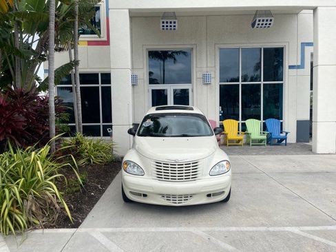 Used 2004 Chrysler PT Cruiser Touring image 28