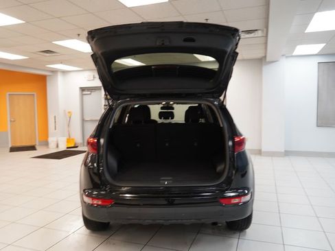 Used 2017 Kia Sportage LX w/ LX Popular Package image 9