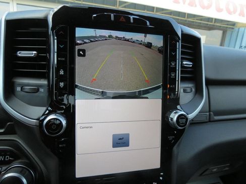 Used 2023 RAM 1500 Big Horn image 14