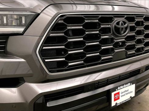 Used 2024 Toyota Sequoia Platinum AWD/4WD image 34