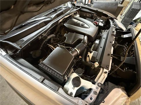 Used 2017 Toyota Tacoma TRD Off-Road AWD/4WD image 25