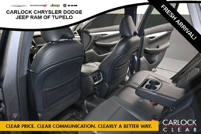 Used 2019 INFINITI QX50 Luxe w/ Navigation Package AWD/4WD image 27