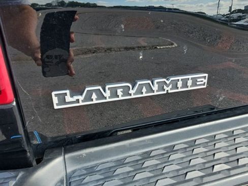 Used 2024 RAM 2500 Laramie AWD/4WD image 11