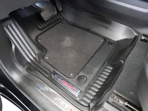 Used 2023 GMC Sierra 1500 AT4X AWD/4WD image 40