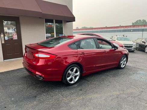 Used 2013 Ford Fusion SE FWD image 5