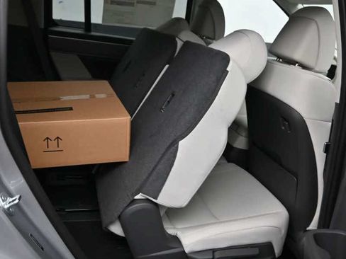 New 2026 Hyundai Santa Fe SE FWD image 12