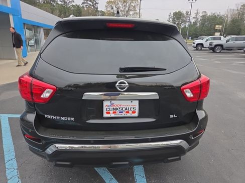 Used 2020 Nissan Pathfinder SL image 8