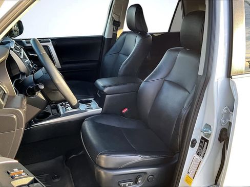 Used 2021 Toyota 4Runner Limited image 11