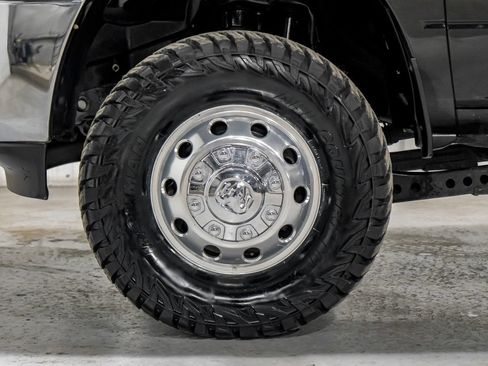 Used 2024 RAM 3500 Tradesman w/ Chrome Appearance Group AWD/4WD image 63