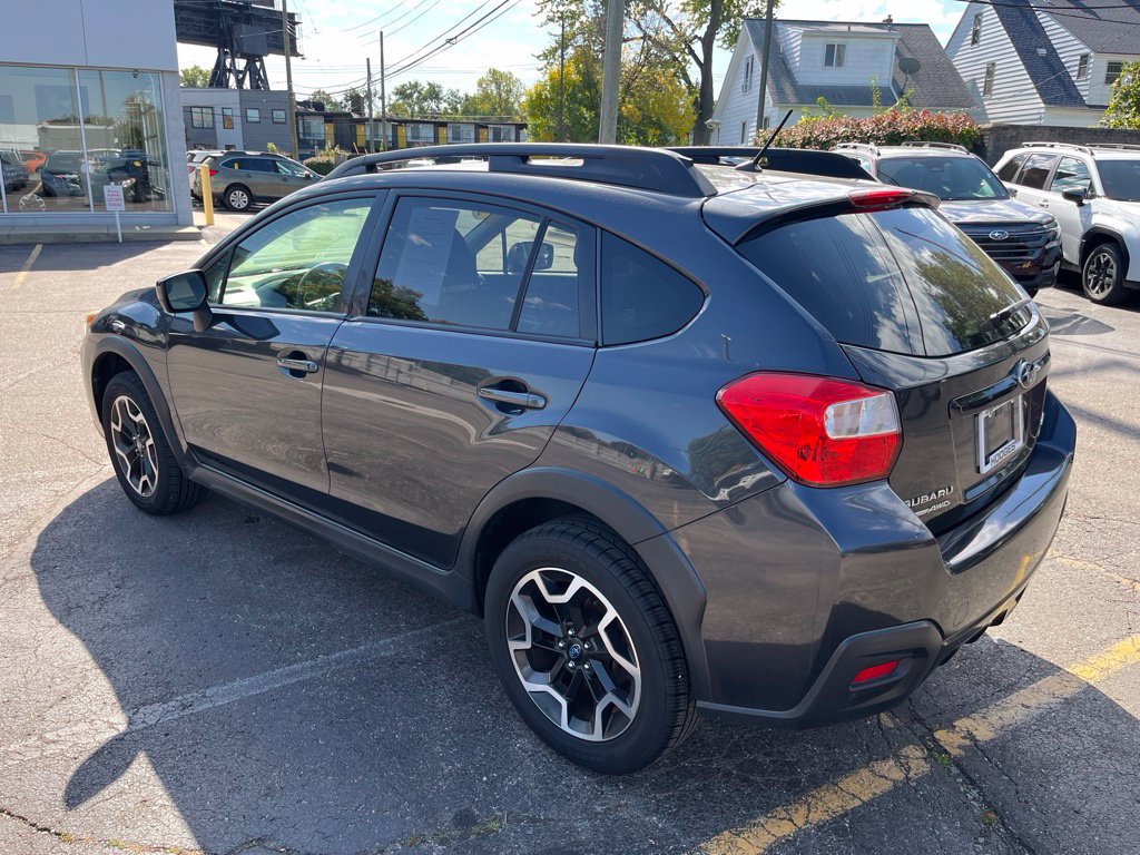 Used 2016 Subaru Crosstrek 2.0i Premium AWD/4WD image 6