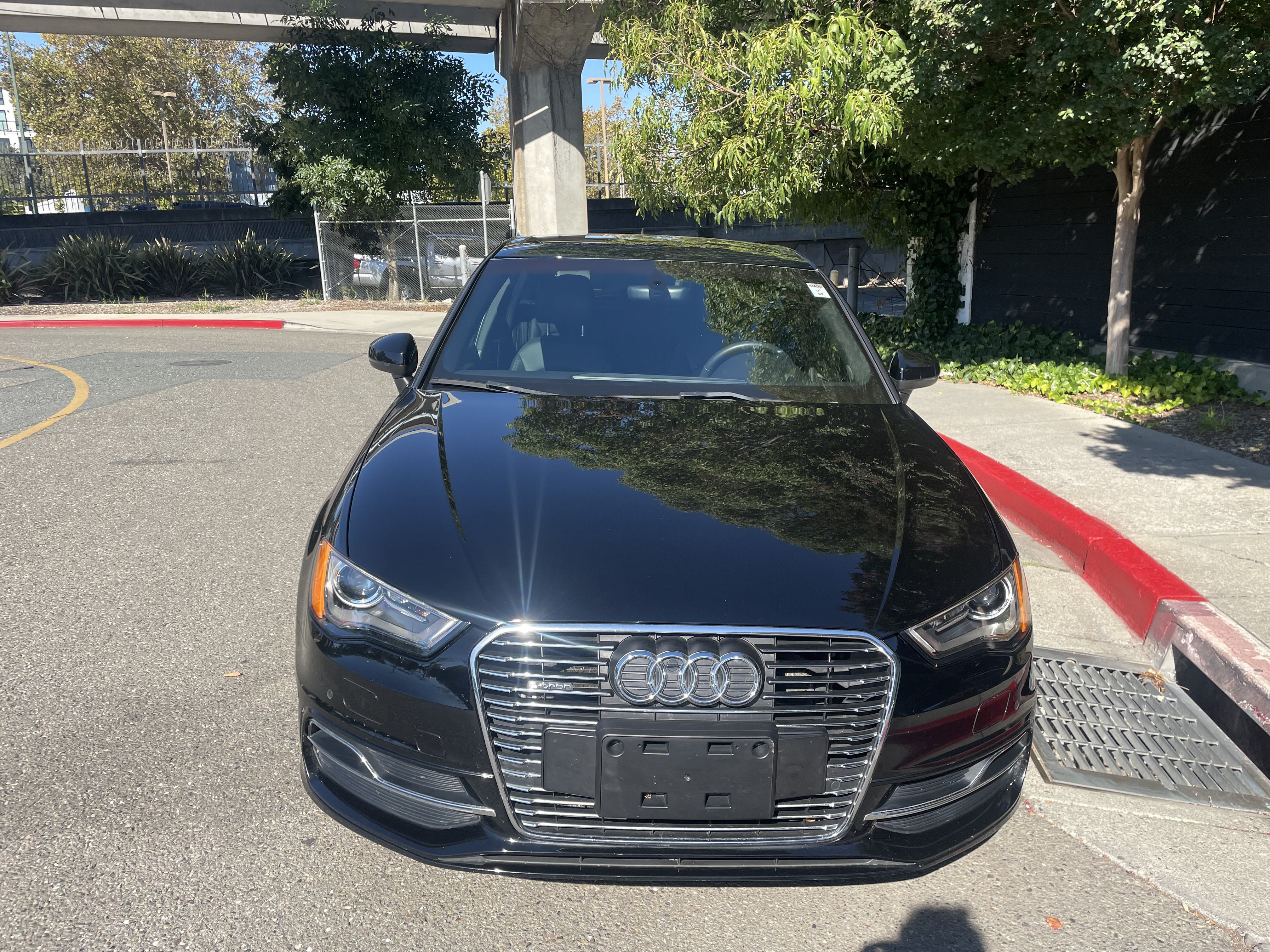 Used 2016 Audi A3 e-tron Premium w/ Audi MMI Navigation Plus FWD image 6