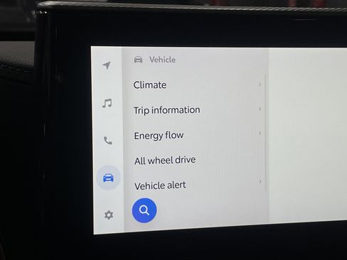 Used 2023 Toyota Highlander Platinum image 24