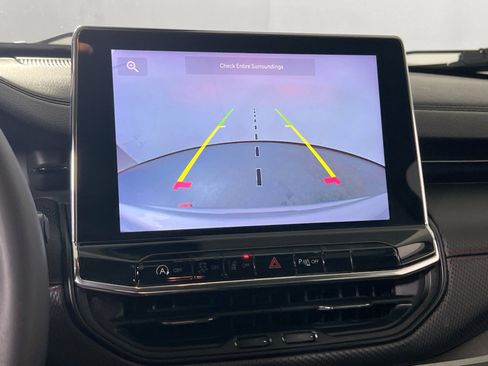 Used 2022 Jeep Compass Trailhawk image 13