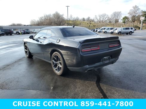 Used 2015 Dodge Challenger SXT Plus image 7