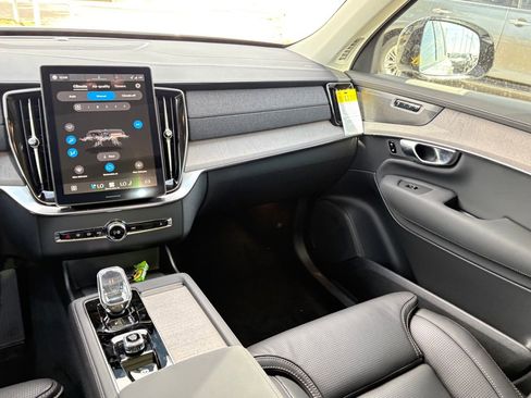 New 2026 Volvo XC90 B6 Ultra w/ Protection Package Premier image 13