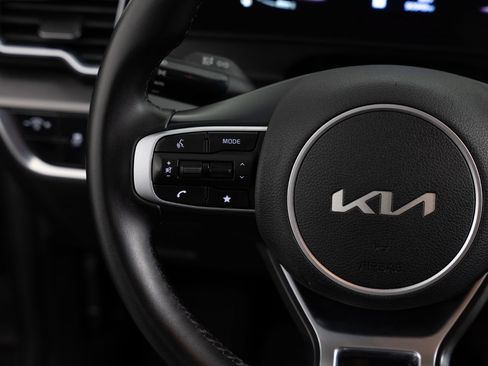 Used 2023 Kia Sportage EX FWD image 29