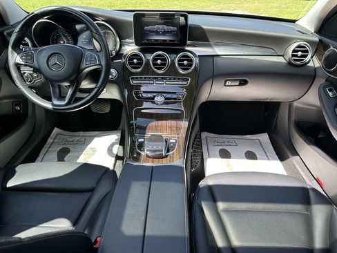 Used 2016 Mercedes-Benz C 300 4MATIC Sedan image 9