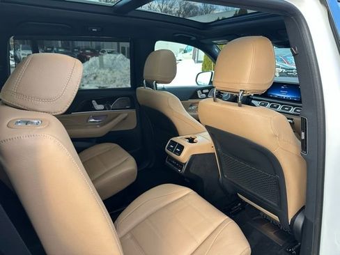 Certified 2024 Mercedes-Benz GLS 450 4MATIC image 25