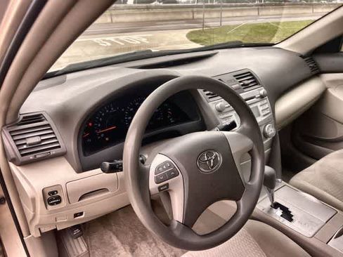 Used 2011 Toyota Camry FWD image 15