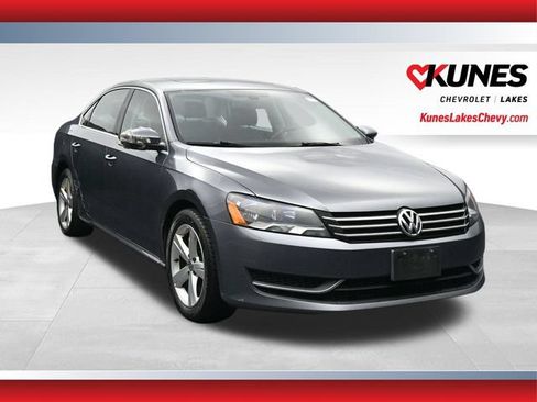 Used 2012 Volkswagen Passat 2.5 SE FWD image 1