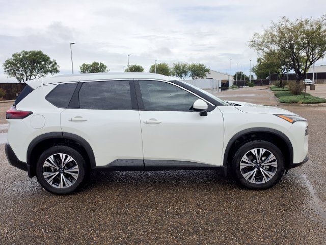Used 2023 Nissan Rogue SV w/ SV Premium B Package FWD image 5
