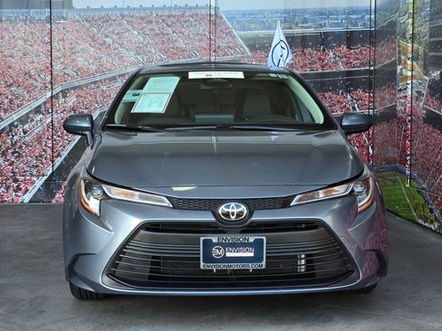 Certified 2023 Toyota Corolla LE FWD image 3