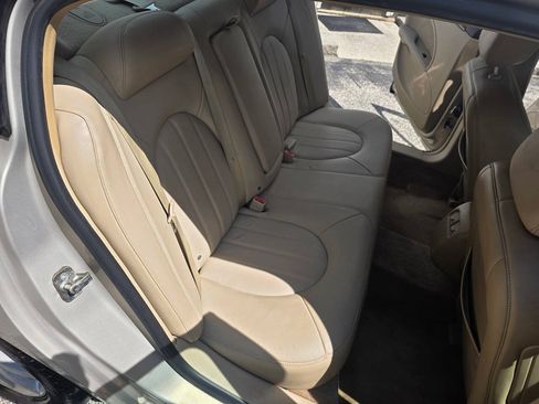 Used 2008 Buick Lucerne CXL w/ Ultra Confidence Package FWD image 16